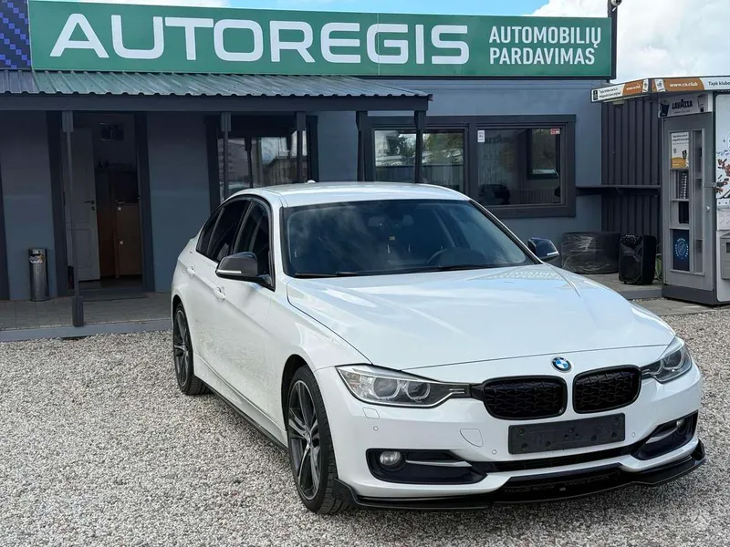 BMW 318 - 1