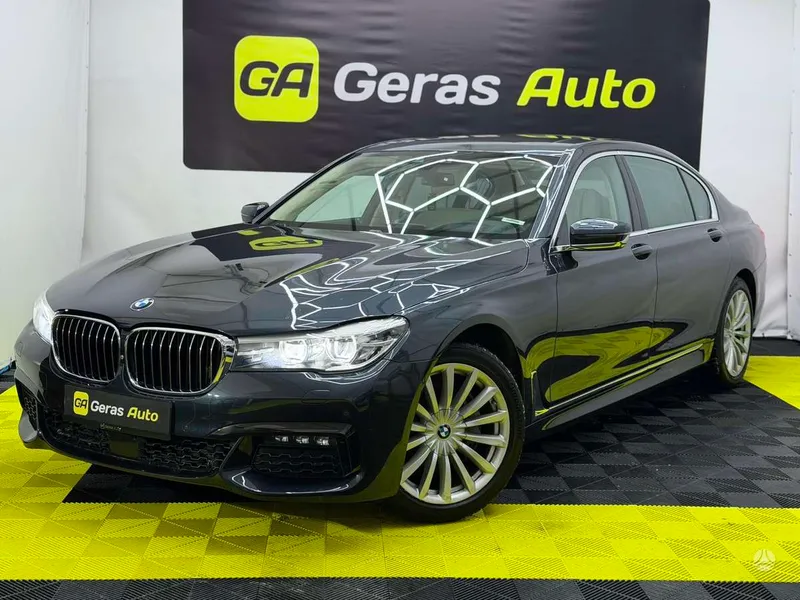 BMW 740 - 1