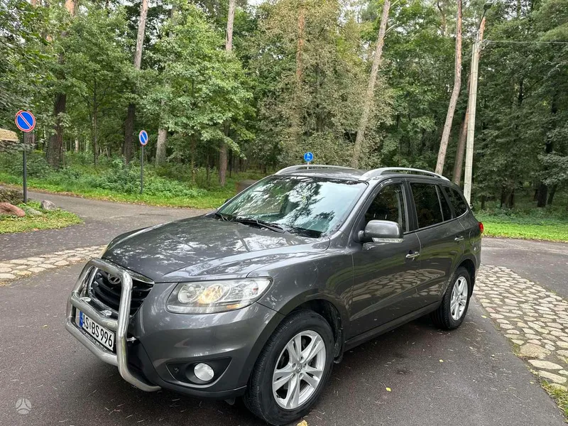 Hyundai Santa Fe - 1