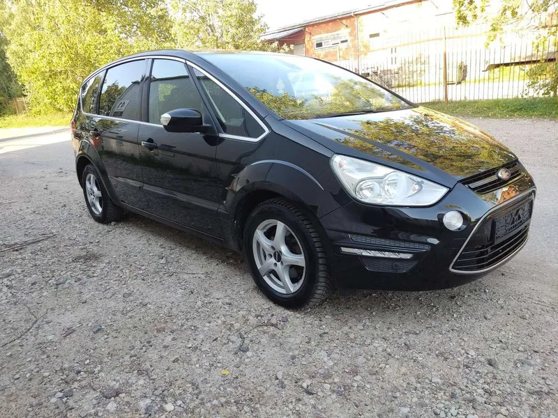 Ford S-MAX - 1