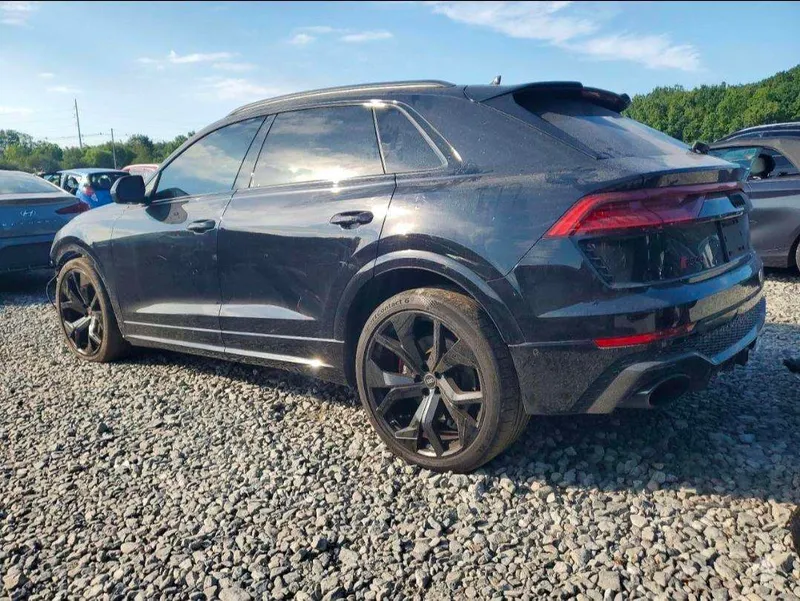 Audi RS Q8 - 1
