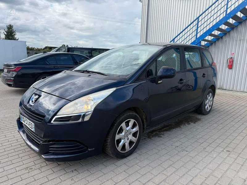 Peugeot 5008 - 1