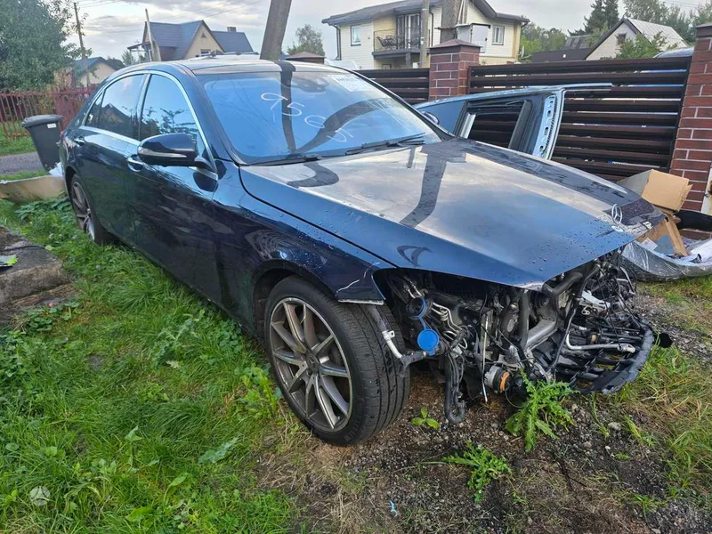 Mercedes-Benz Mercedes-Benz S560