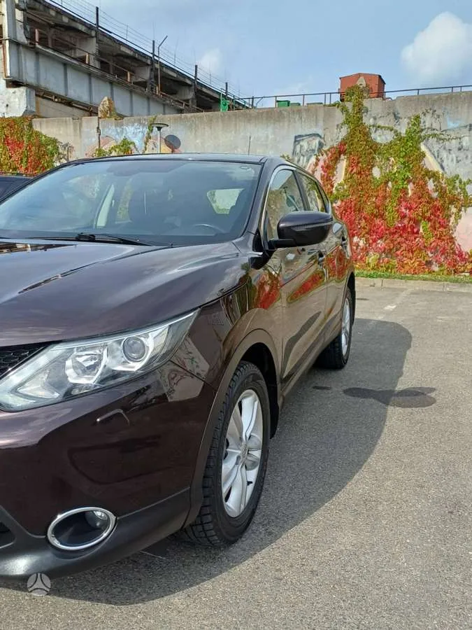 Nissan Qashqai - 1