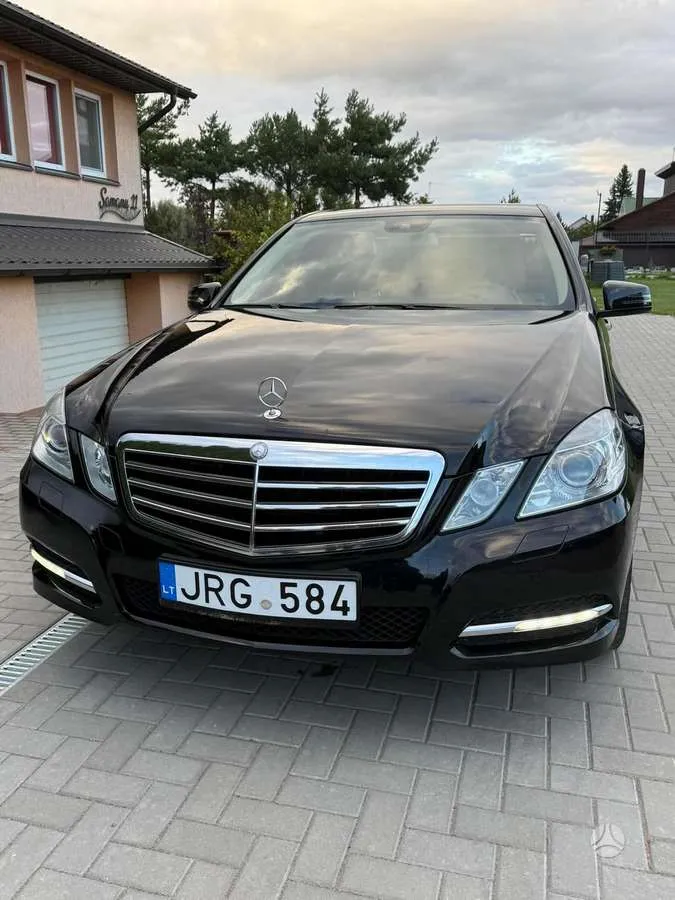 Mercedes-Benz Mercedes-Benz E300