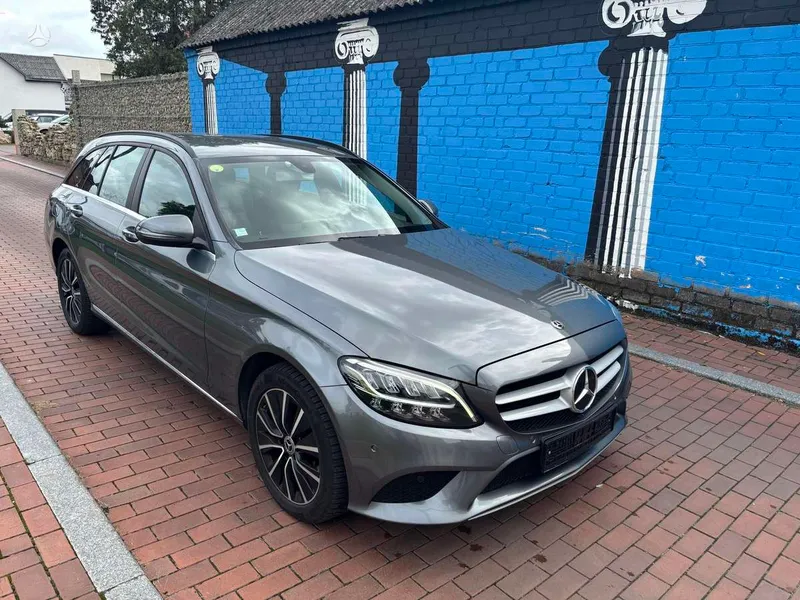Mercedes-Benz Mercedes-Benz C200