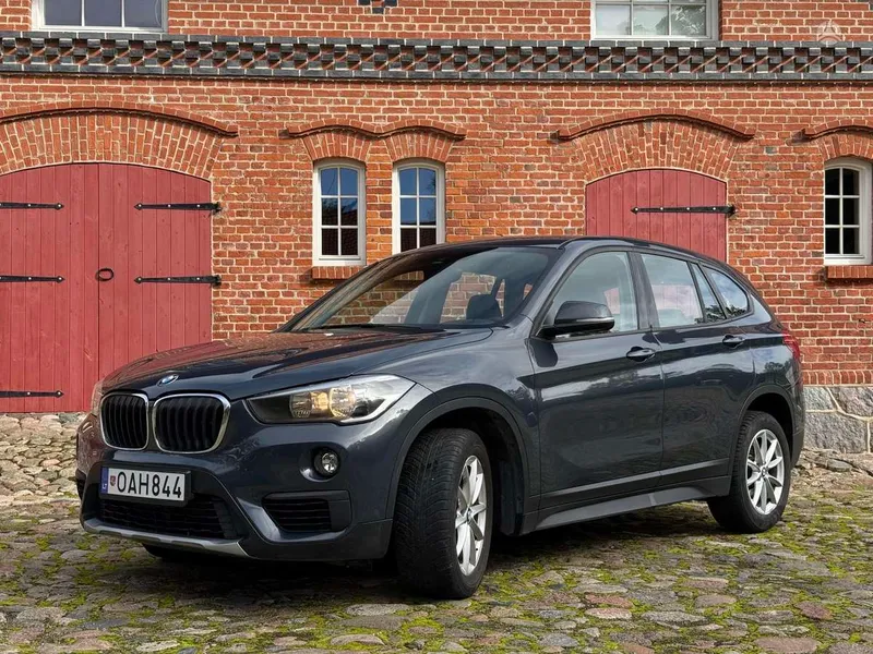 BMW X1 - 1