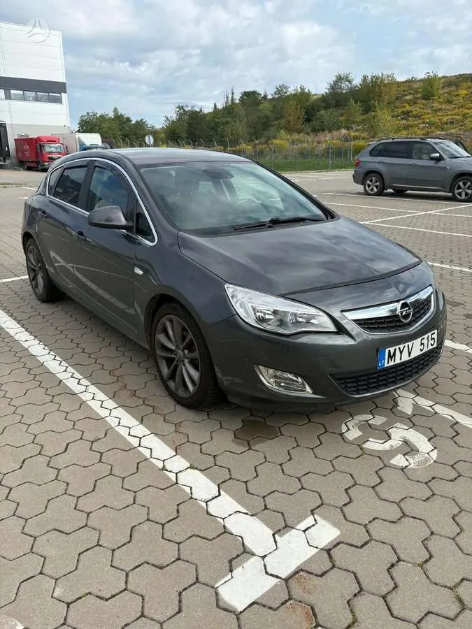 Opel Astra - 1
