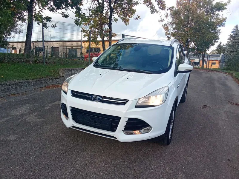 Ford Kuga - 1