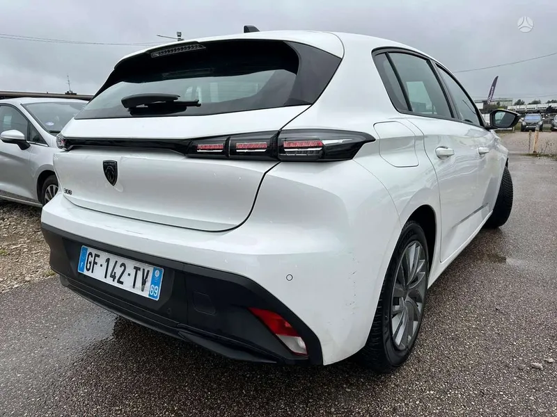 Peugeot 308 - 1