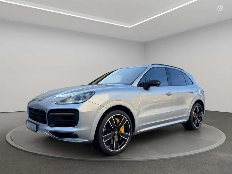 Porsche Cayenne - 1