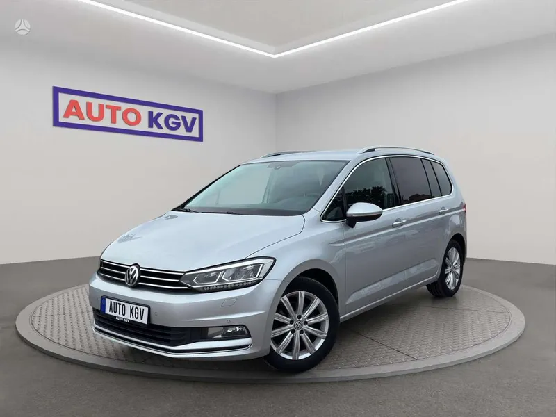 Volkswagen Touran - 1
