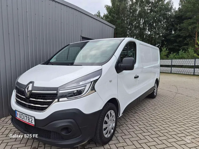 Renault Trafic - 1