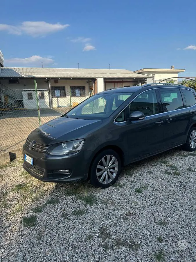 Volkswagen Sharan - 1