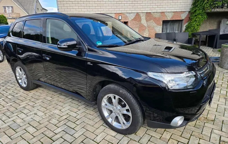 Mitsubishi Mitsubishi Outlander