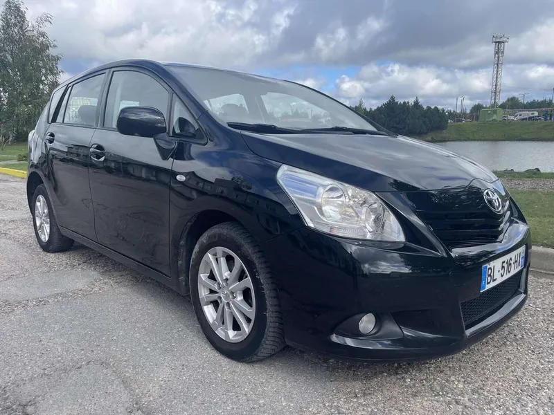 Toyota Toyota Verso