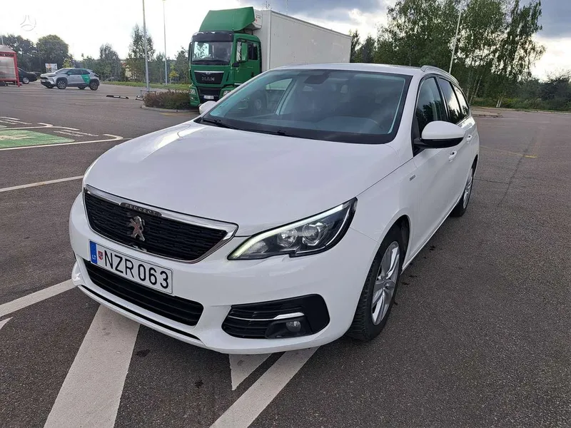 Peugeot 308 - 1