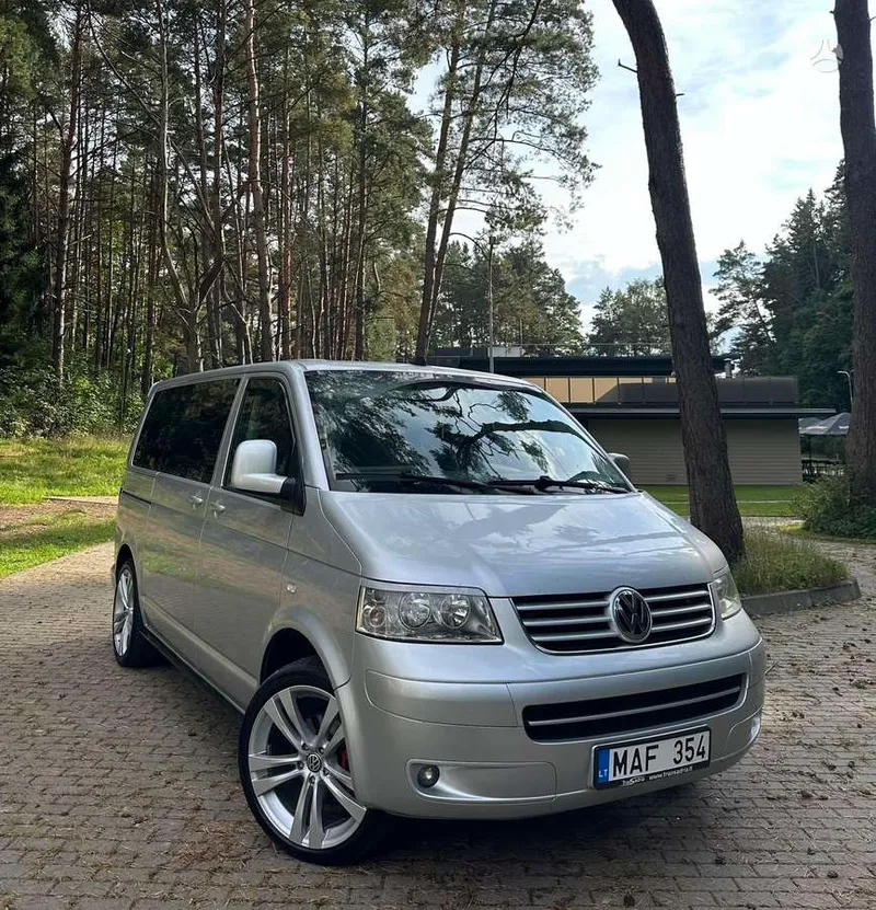 Volkswagen Multivan - 1
