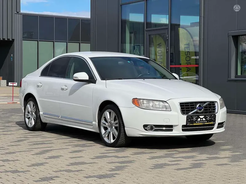 Volvo S80 - 1