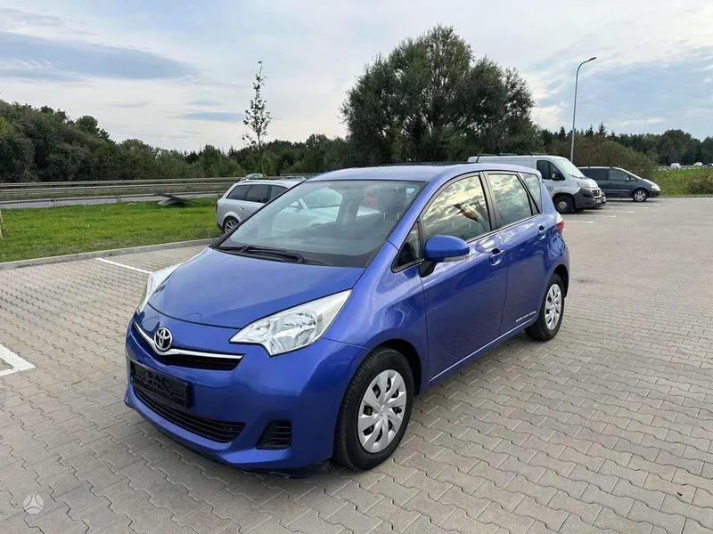 Toyota Toyota Verso-S
