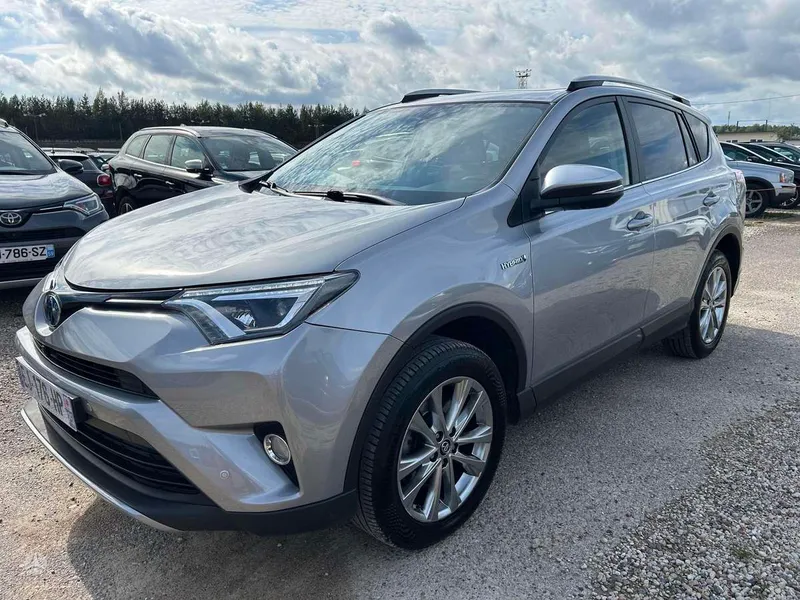 Toyota RAV4 - 1