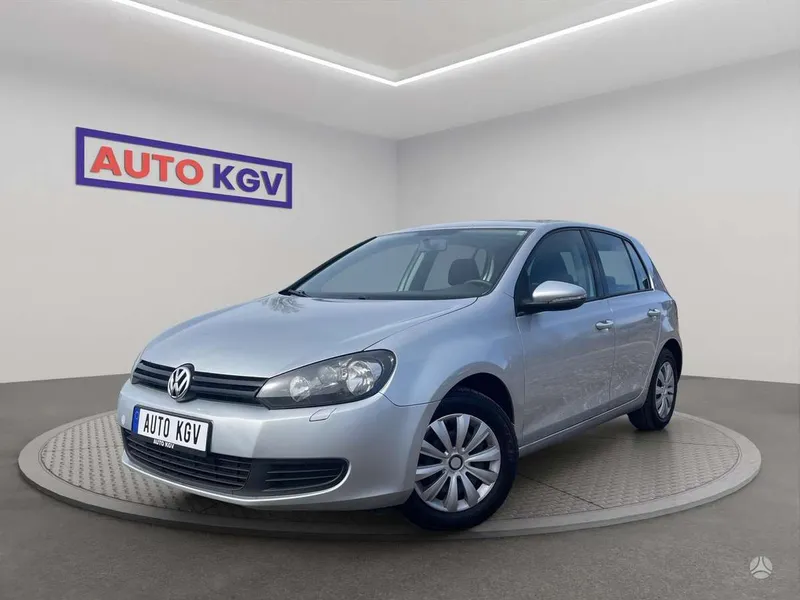 Volkswagen Golf - 1