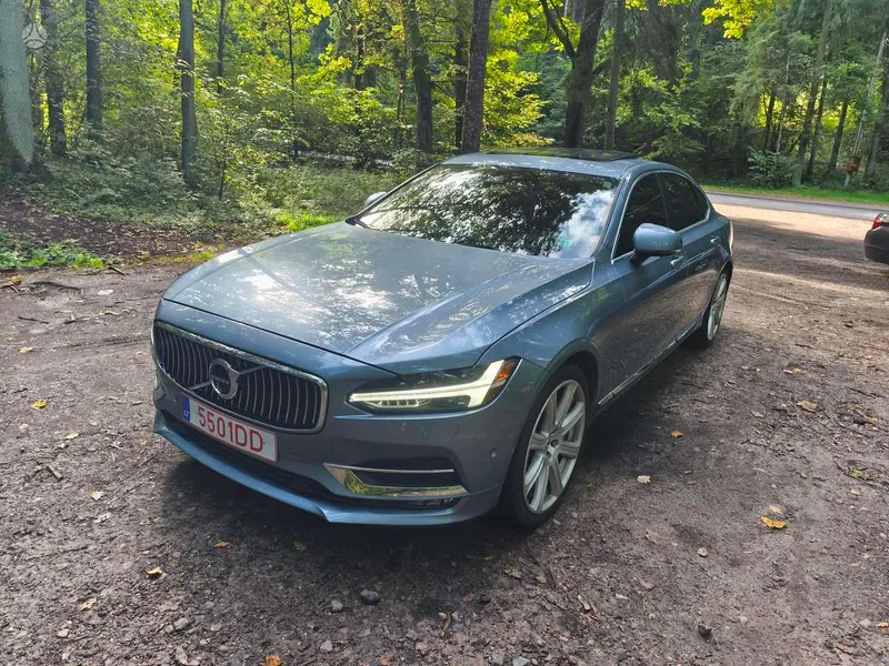 Volvo S90 - 1