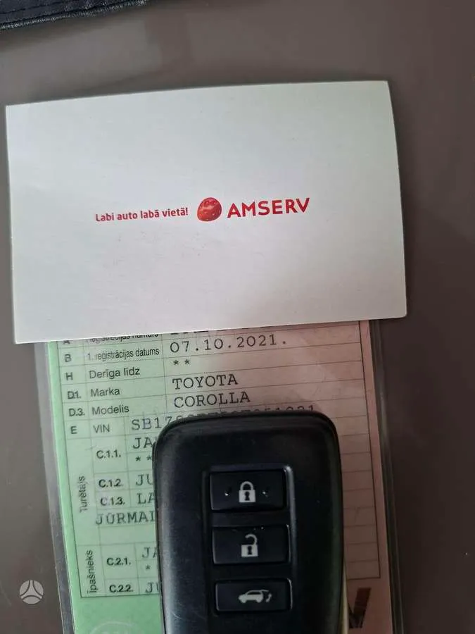 Toyota Corolla - 1