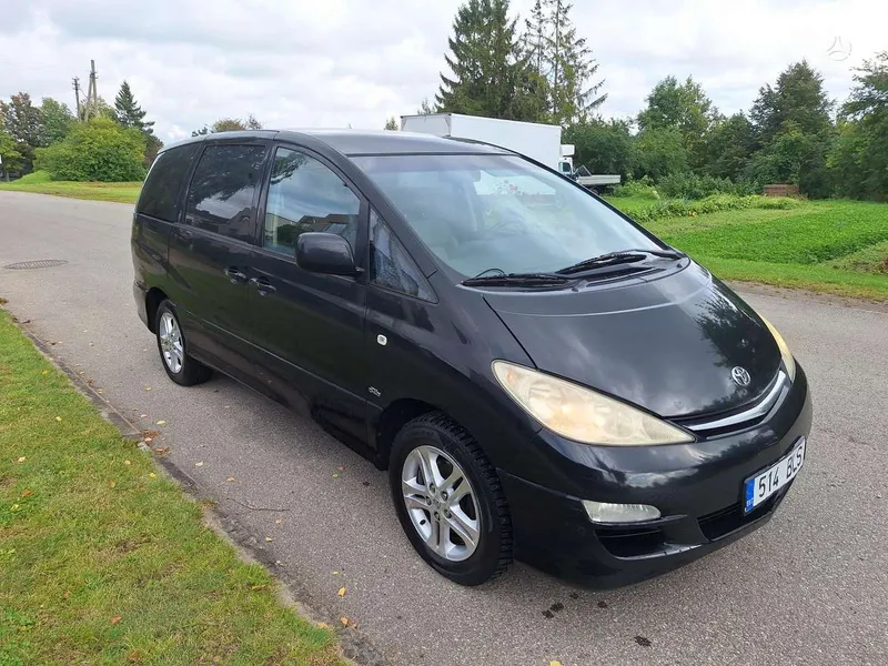 Toyota Previa - 1