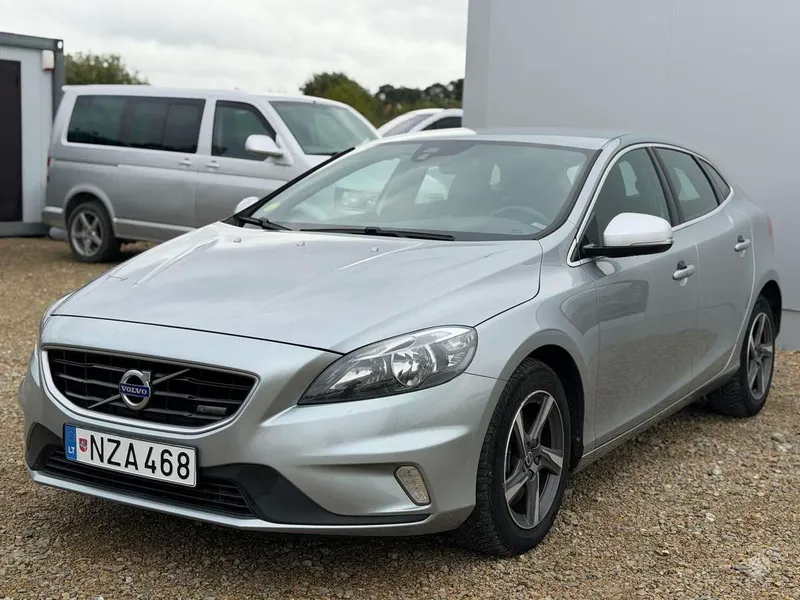 Volvo V40 - 1
