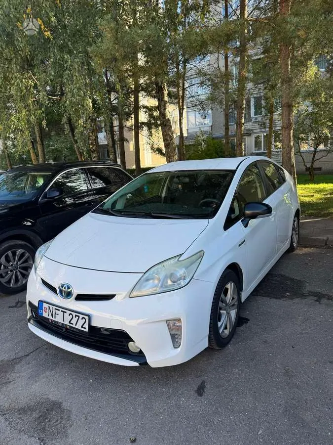 Toyota Prius - 1