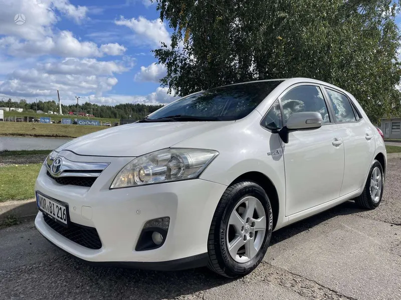 Toyota Auris - 1