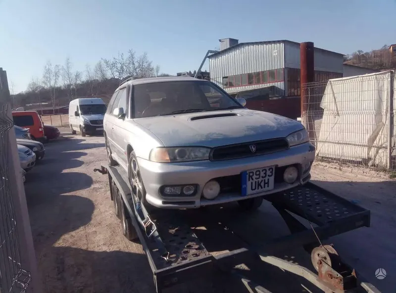 Subaru Legacy - 1