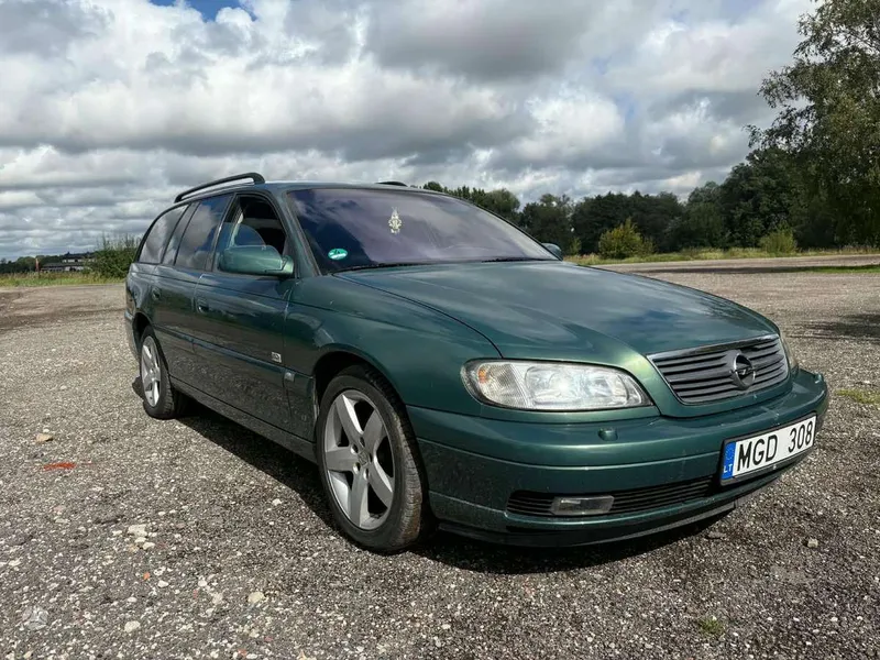 Opel Omega - 1