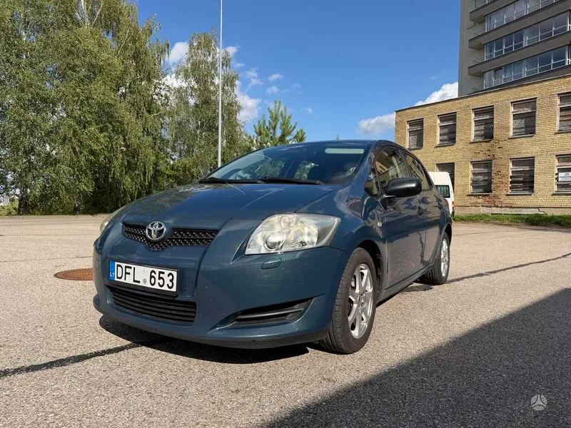Toyota Auris - 1