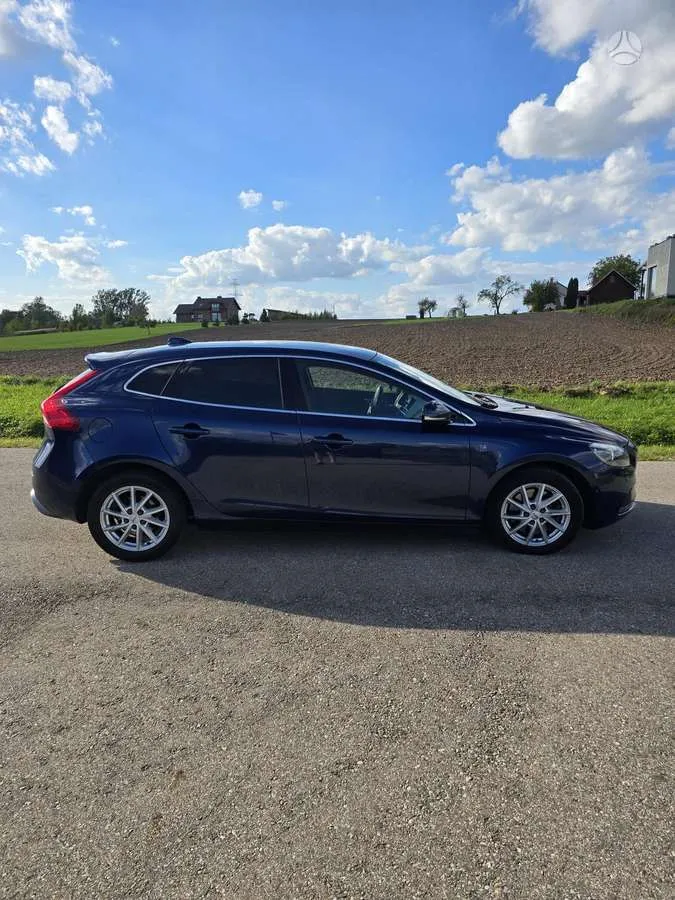 Volvo V40 - 1