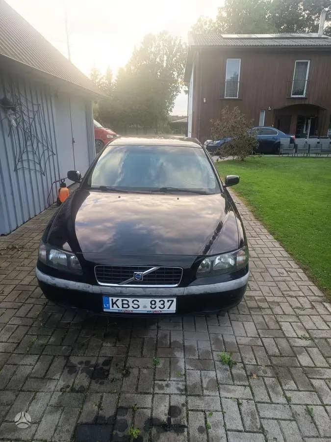 Volvo S60 - 1