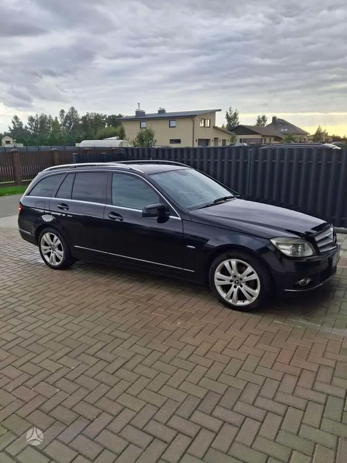 Mercedes-Benz Mercedes-Benz C220