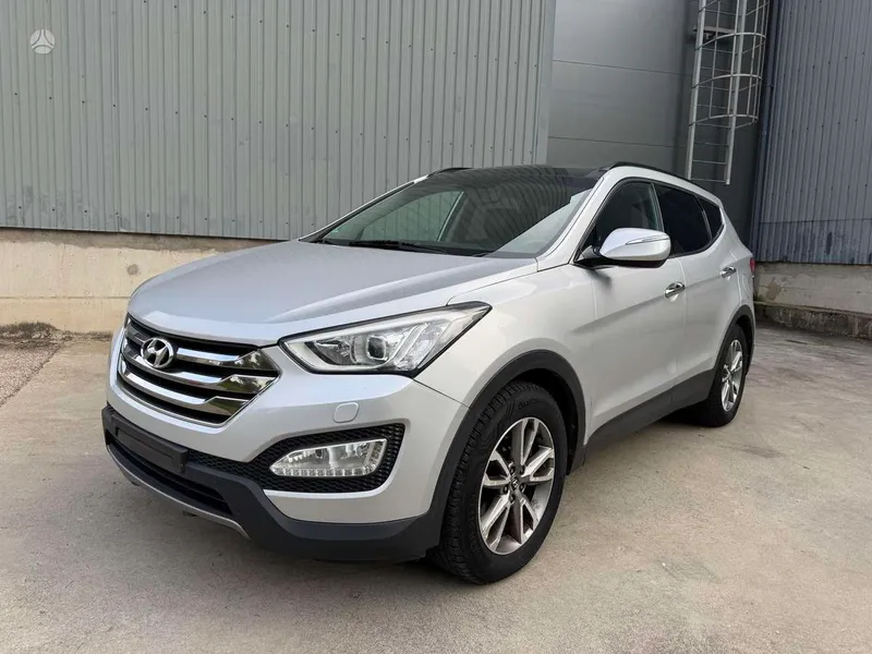 Hyundai Santa Fe - 1