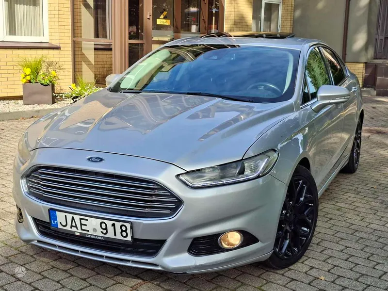 Ford Fusion - 1