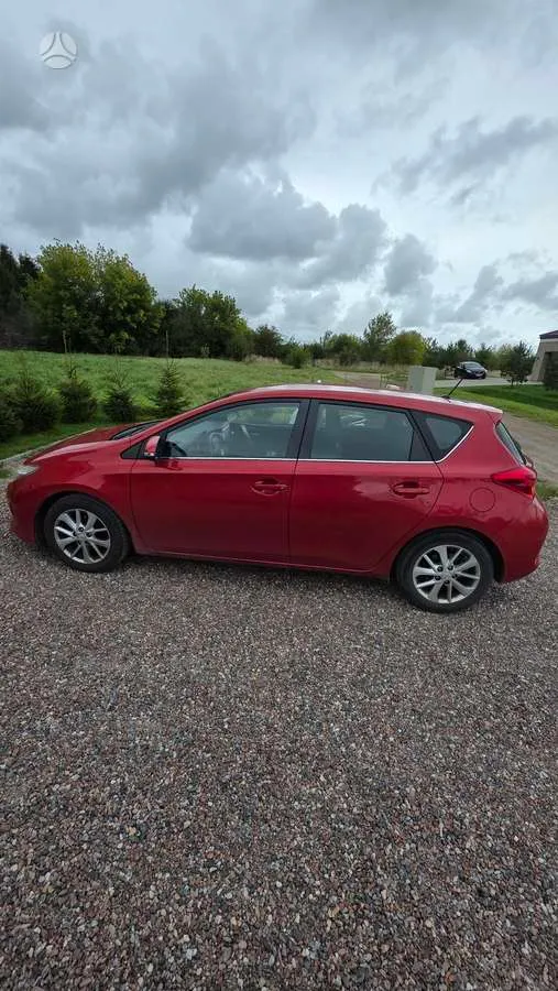 Toyota Auris - 1