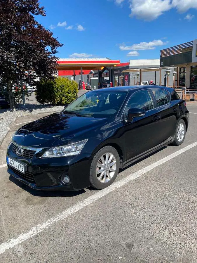 Lexus CT 200h - 1