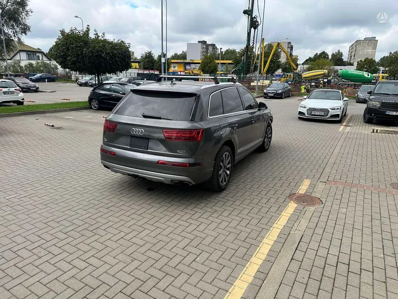 Audi Audi Q7