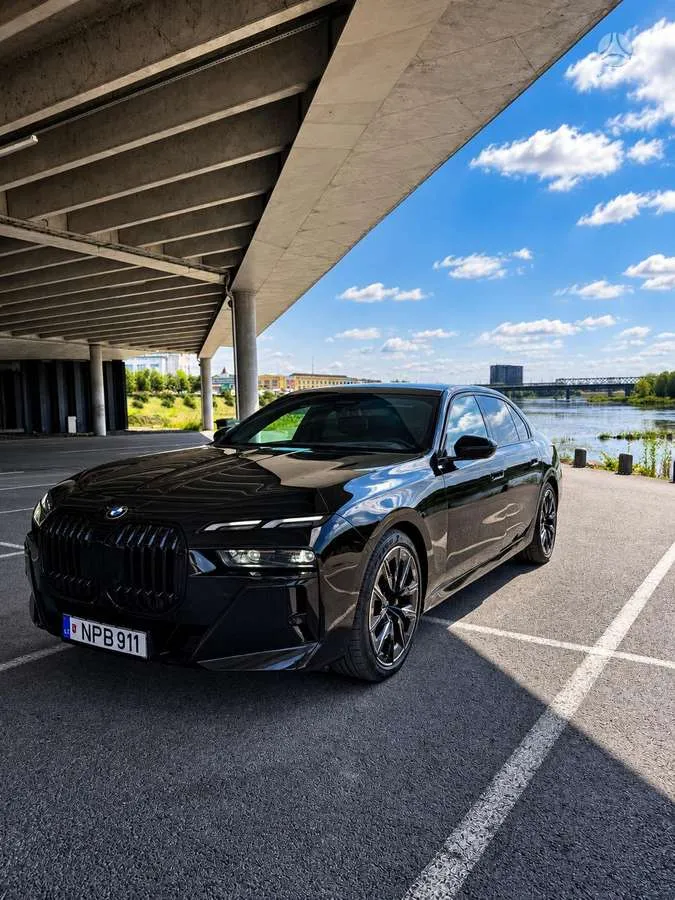 BMW BMW 740
