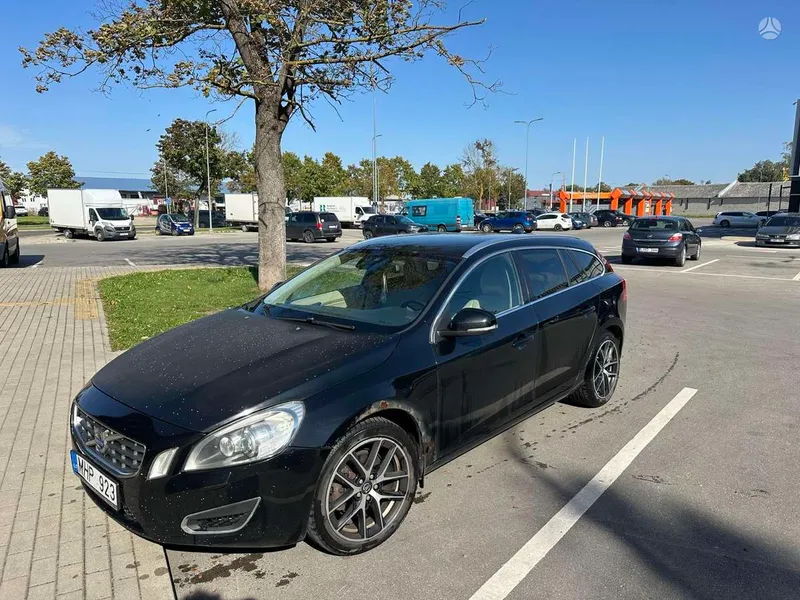 Volvo V60 - 1