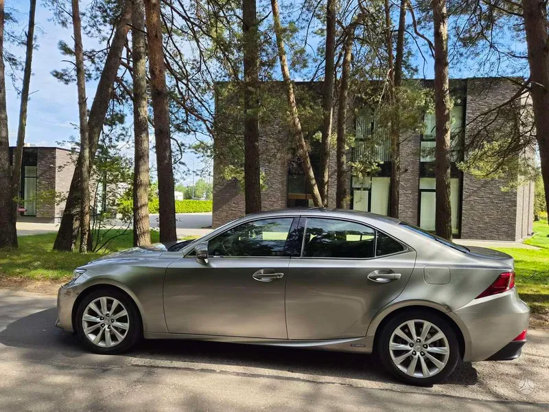 Lexus Lexus IS 300h
