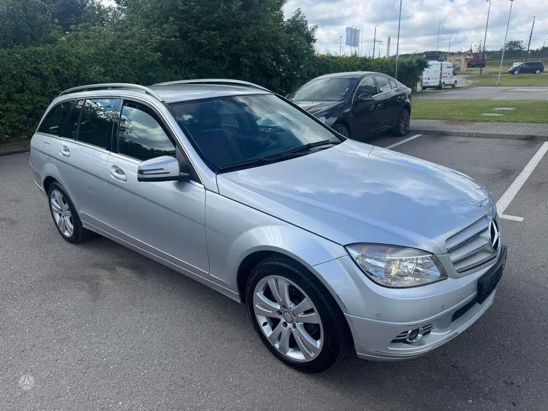 Mercedes-Benz C220 - 1