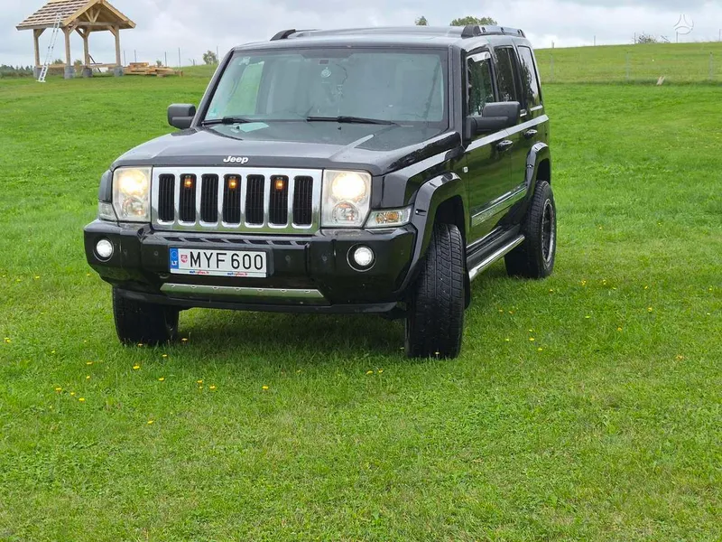 Jeep Commander - 1