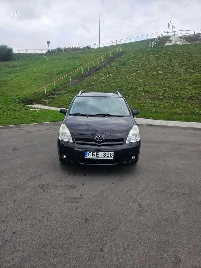 Toyota Corolla Verso - 1