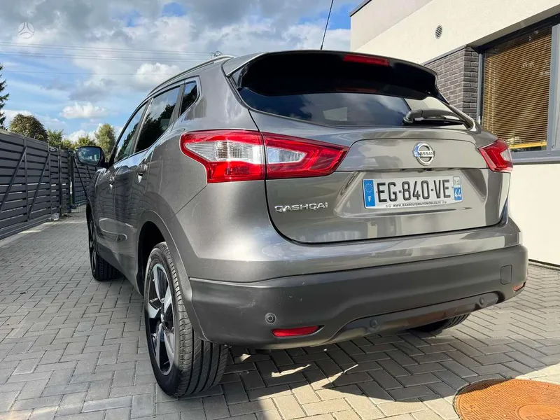 Nissan Qashqai - 1